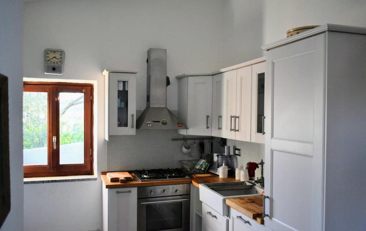 Iss Travel, Sea View Apartment Il Corbezzolo - Ground Floor With Air-Condition San Teodoro  Eksteriør bilde